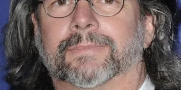 Ronald D. Moore Yönetmen Profil Görseli